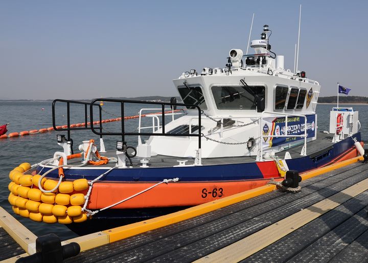 [태안=뉴시스] 지난 14일 취역한 태안해양경찰서 18t급 신형 연안구조정 S-63함. (사진=태안경찰서 제공) 2025.03.17. photo@newsis.com *재판매 및 DB 금지