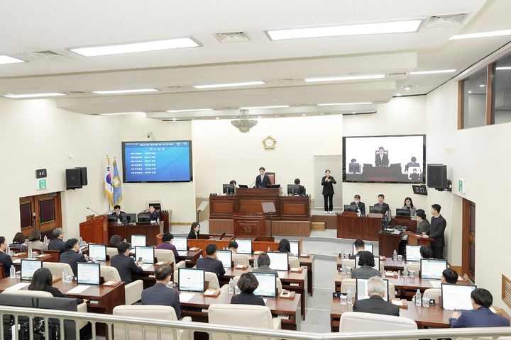 [양산=뉴시스] 양산시의회가 제203회 임시회를 개회하고 잇다. (사진=양산시의회 제공) 2025.03.18. photo@newsis.com *재판매 및 DB 금지