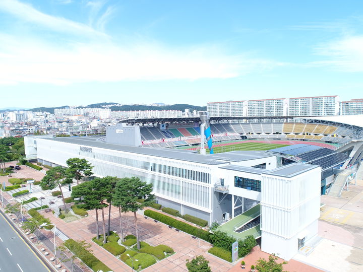 [울산=뉴시스] 울산종합운동장 전경. (사진=울산시설공단 제공) 2025.03.18. photo@newsis.com *재판매 및 DB 금지