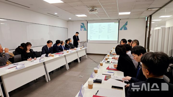 [서울=뉴시스] 이노비즈협회 주최 일본 우수기업 초청 간담회를 진행하고 있다. (사진= 이노비즈협회 제공)