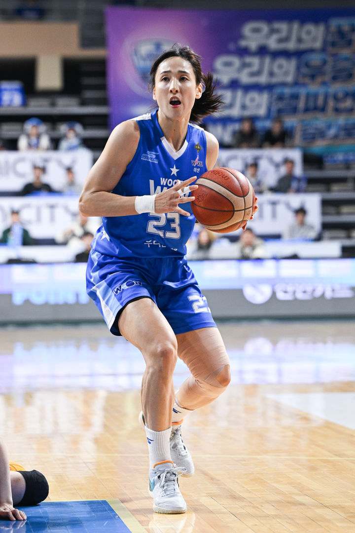[서울=뉴시스] 여자프로농구 아산 우리은행의 김단비. (사진=WKBL 제공) *재판매 및 DB 금지
