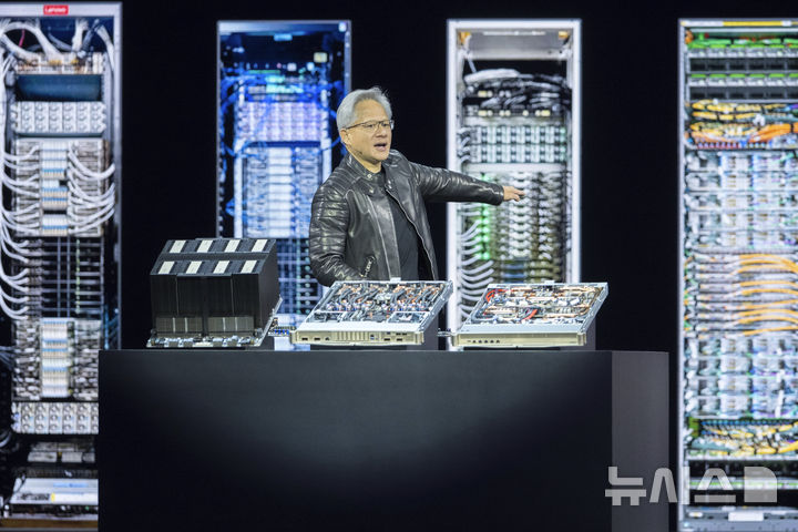 엔비디아 GTC서 HBM4 경쟁 본격화...삼성·SK하이닉스 '출격' - 뉴스 썸네일 이미지