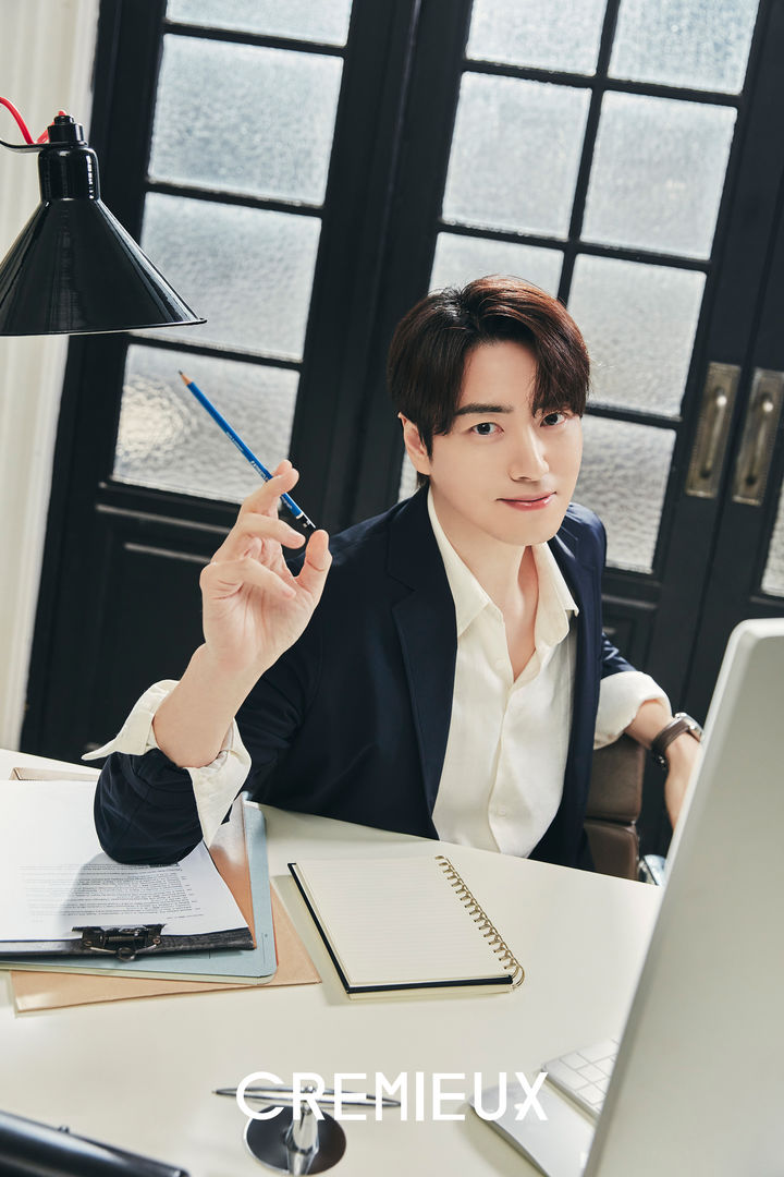 [서울=뉴시스] CJ온스타일이 전개하는 남성 패션 브랜드 '다니엘 크레뮤'가 배우 이준혁을 모델로 발탁했다고 19일 밝혔다. (사진=CJ온스타일 제공) *재판매 및 DB 금지