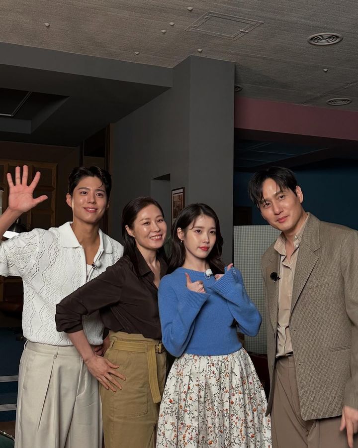[서울=뉴시스] 왼쪽부터 박보검·문소리·아이유·박해준 (사진=인스타그램 캡처) 2025.03.19. photo@newsis.com *재판매 및 DB 금지
