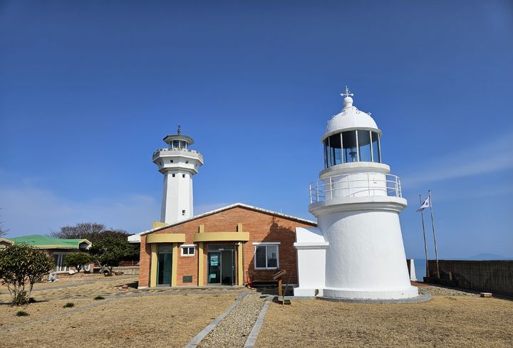 [목포=뉴시스] 완도 소안도 당사도등대. (사진=목포해수청 제공) 2025.03.20. photo@newsis.com *재판매 및 DB 금지