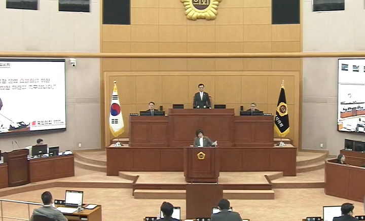 [대전=뉴시스] 조명휘 기자 = 안경자(국민의힘·비례) 대전시의원이 20일 제285회 임시회 제1차 본회의에서 5분자유발언을 하고 있다. 2025.03.20. photo@newsis.com *재판매 및 DB 금지