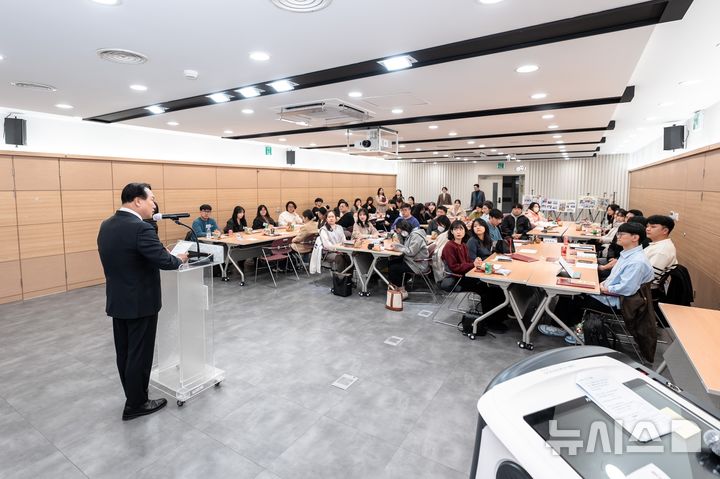 [오산=뉴시스] 5기 오산시 청년협의체 위원 화의 모습 (사진=오산시 제공) 2025.03.20.photo@newsis.com 