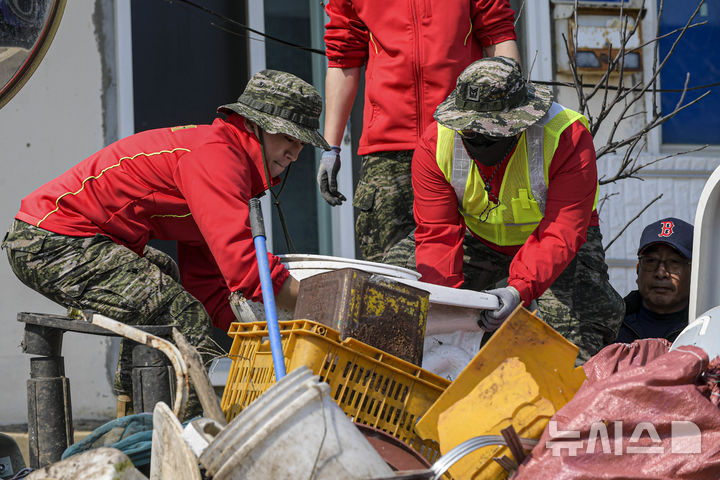 해병대 제6여단 제공