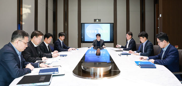 [서울=뉴시스] 유상대 한국은행 부총재가 20일 오전 서울 중구 한국은행에서 열린 '시장상황 점검회의'에서 발언하고 있다. (사진=한국은행 제공) 2025.03.20. photo@newsis.com *재판매 및 DB 금지