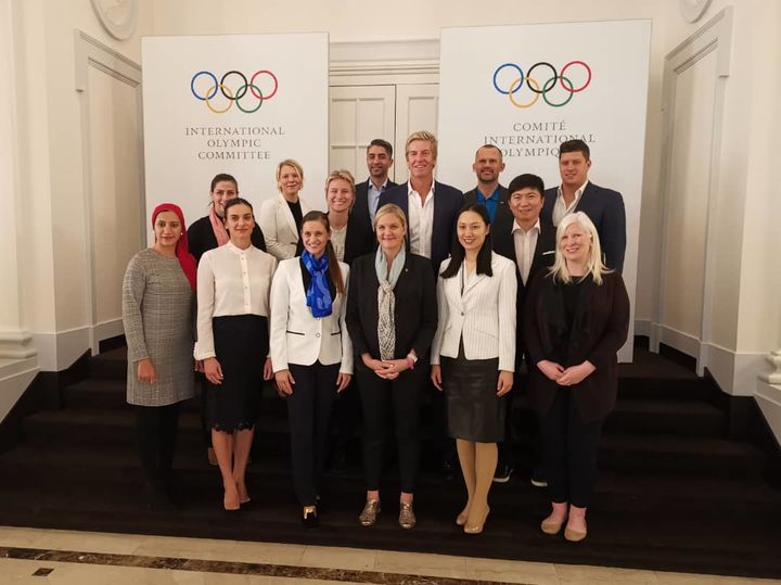 [서울=뉴시스] 유승민 대한체육회장과 IOC 위원장에 당선된 커스티 코번트리. (사진 = 대한체육회 제공) *재판매 및 DB 금지