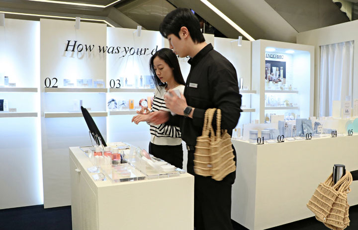 [대구=뉴시스] 대구 신세계백화점은 스킨케어 브랜드 '오데어(ODEAR)' 팝업스토어를 선보인다. (사진 = 대구 신세계백화점 제공) 2025.03.23. photo@newsis.com *재판매 및 DB 금지