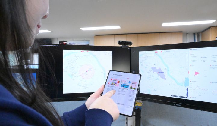 [논산=뉴시스] '논산딸기축제'에 전국 최초로 인공지능(AI) 기반 타겟 마켓팅 솔루션이 도입돼 축제 운영의 스마트화를 도모한다.(사진=논산시 제공) 2025.03.24. photo@newsis.com *재판매 및 DB 금지