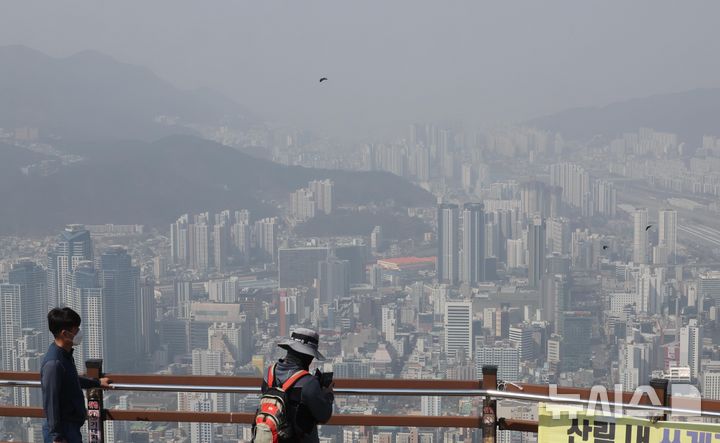 부산, 대체로 맑은 날씨…낮 최고기온 15도