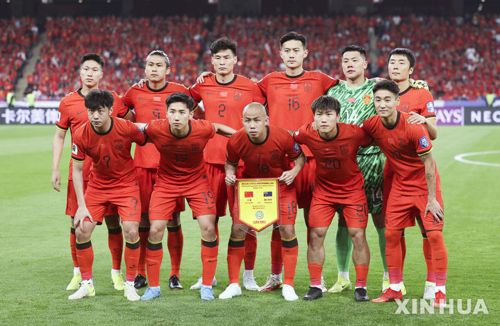 [항저우=신화/뉴시스] 중국 축구대표팀. 2025. 3. 25.