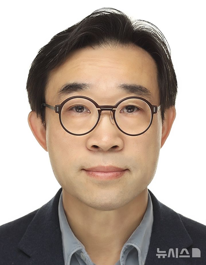 [서울=뉴시스] 윤기철 현대리바트 대표이사. (사진=현대리바트 제공) 