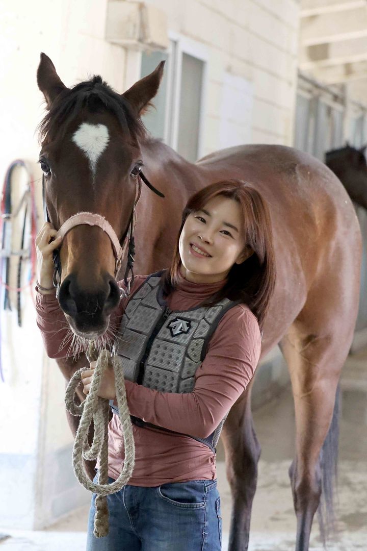 [김해=뉴시스]김혜선 기수(사진=렛츠런파크 부산경남 제공) 2025.03.27.photo@newsis.com *재판매 및 DB 금지