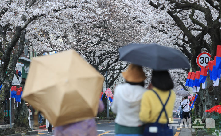 전북 낮 19~22도 무주·남원 건조특보…오후부터 비