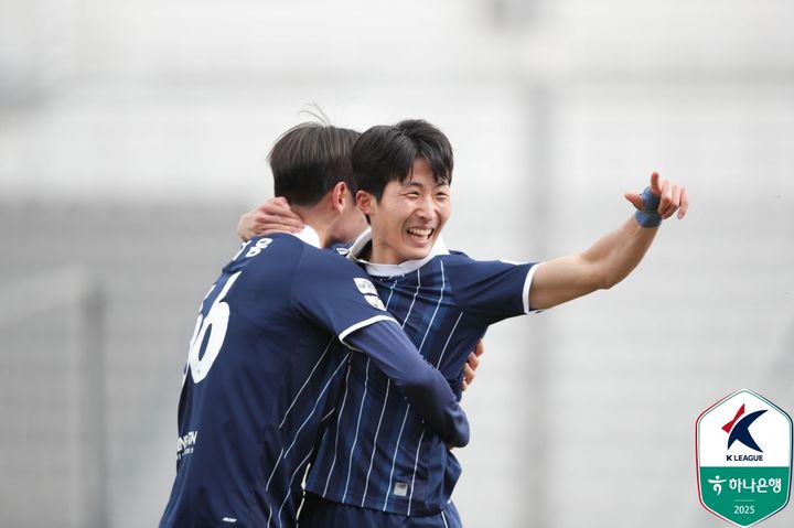 [서울=뉴시스] 프로축구 K리그2 서울 이랜드 FC의 박창환. (사진=한국프로축구연맹 제공)