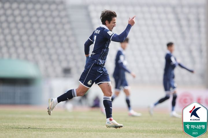 [서울=뉴시스] 프로축구 K리그2 서울 이랜드 FC의 에울레르. (사진=한국프로축구연맹 제공) 