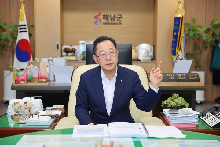 [목포=뉴시스]명현관 해남군수.. *재판매 및 DB 금지