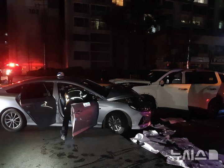 [파주=뉴시스] 사고 현장. (사진=경기도북부소방재난본부 제공) 2025.03.31. photo@newsis.com