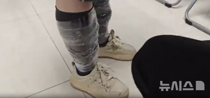 [서울=뉴시스] 밀수하려던 손목 시계의 모습. (사진=환구망) 