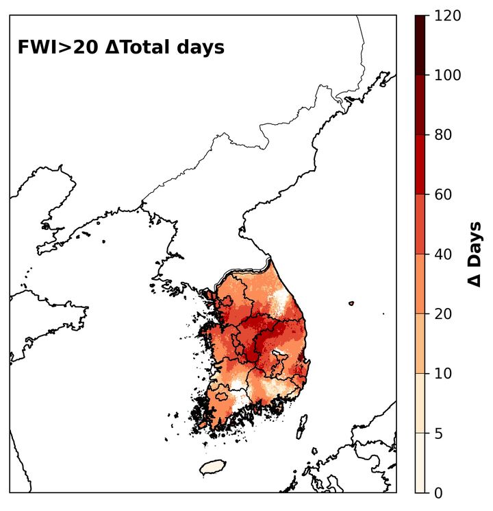 [세종=뉴시스] 산업화 이전과 현재 지구 비교에서 산불 위험일이 증가한 지역과 늘어간 기간. (사진=그린피스). *재판매 및 DB 금지