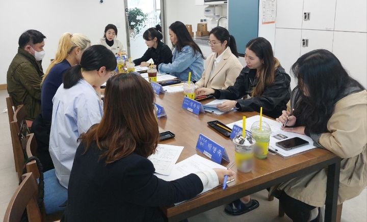 [수원=뉴시스] 간담회 모습. (사진=경기도교육청 제공) 2025.03.30. photo@newsis.com *재판매 및 DB 금지