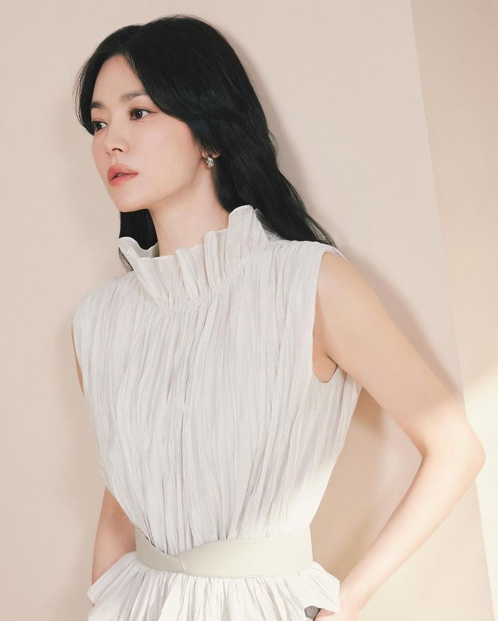 [서울=뉴시스] 송혜교. (사진=미샤 제공, 송혜교 인스타그램 캡처) 2025.04.01. photo@newsis.com *재판매 및 DB 금지