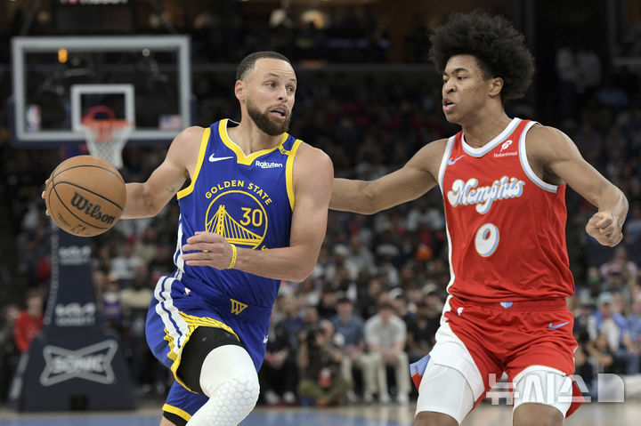 [멤피스=AP/뉴시스] 미국프로농구(NBA) 골든스테이트 워리어스의 스테픈 커리. 2025.04.01.