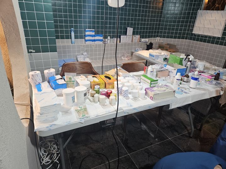 [안동=뉴시스] 안동지역에 마련된 산불피해 반려동물 구조 및 치료를 위한 민간베이스캠프 june@newsis.com *재판매 및 DB 금지