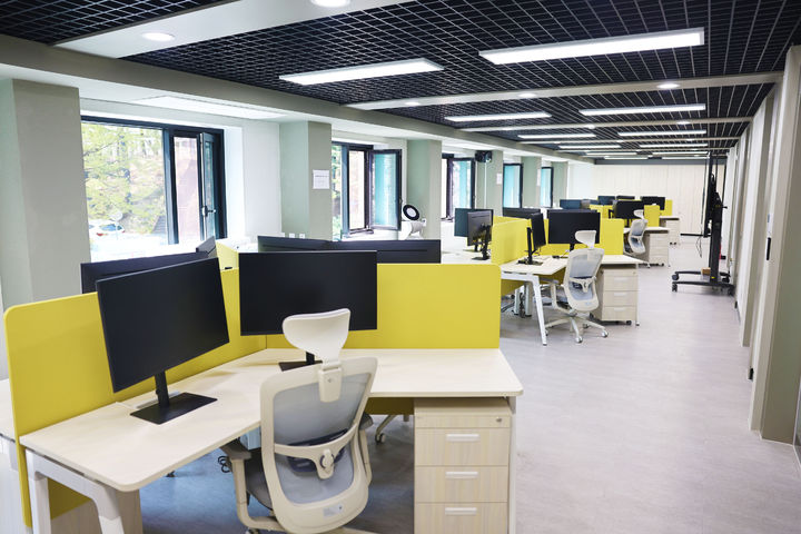 [울산=뉴시스] 구미현 기자 = 울산대학교는 산업체 현장 전문가가 소속 기관과 대학에 동시에 소속되어 강의하는 'JA(Joint Appointment) 교원'을 위한 공유오피스를 구축하고 본격 운영에 들어갔다고 2일 밝혔다. 2025.04.02. photo@newsis.com *재판매 및 DB 금지