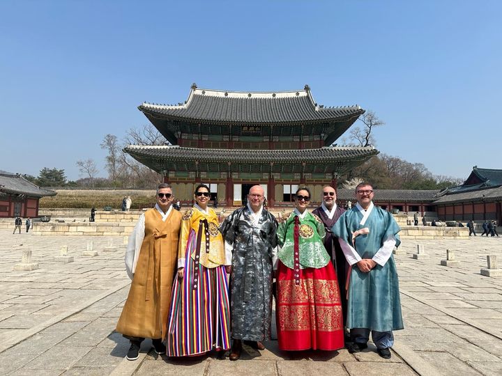 서울 경복궁을 방문한 럭셔리 관광 글로벌 네트워크 관계자들 *재판매 및 DB 금지