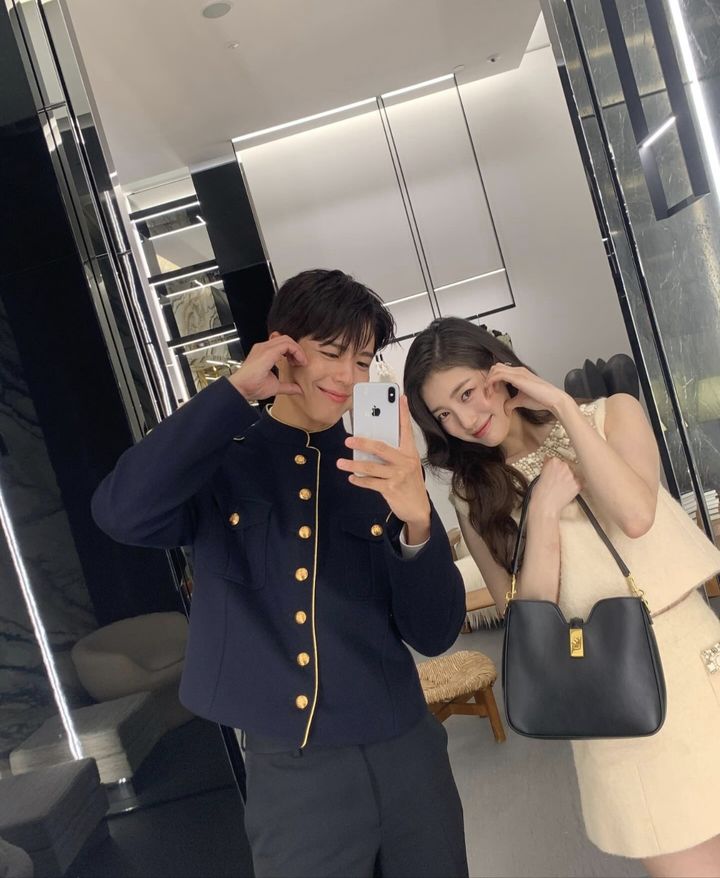 [서울=뉴시스] 박보검·수지. (사진=수지 인스타그램 캡처) 2025.04.02. photo@newsis.com *재판매 및 DB 금지