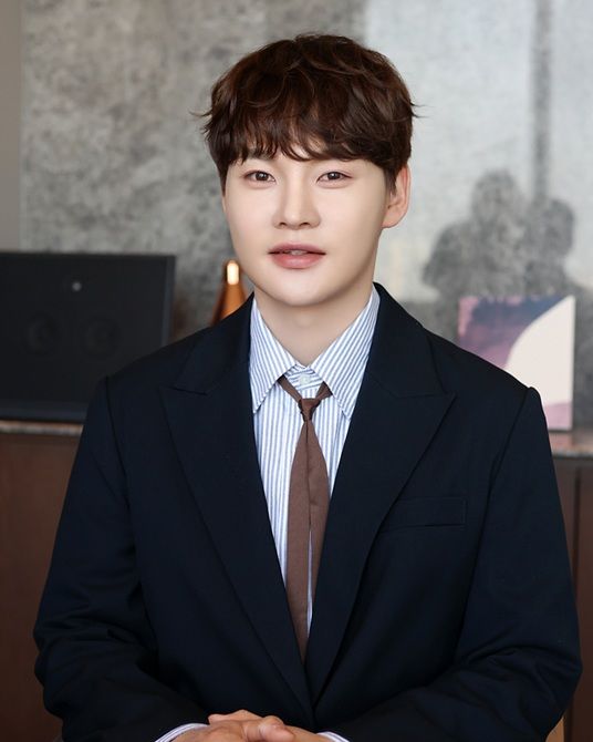 [서울=뉴시스] 가수 박서진. (사진=장구의신컴퍼니 제공) 2025.04.03 photo@newsis.com *재판매 및 DB 금지