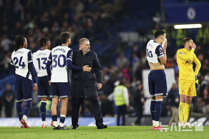 [런던=AP/뉴시스] 잉글랜드 프로축구 프리미어리그(EPL) 토트넘 홋스퍼. 2025. 4. 3.