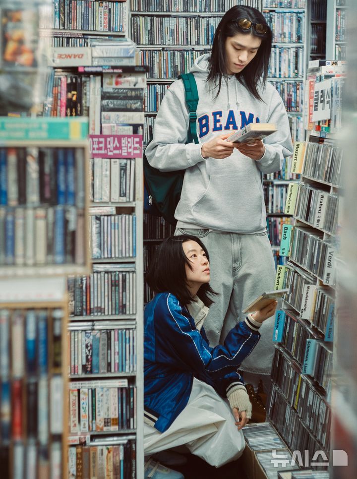 [서울=뉴시스] 롯데백화점 잠실 에비뉴엘 지하 1층에서 열리는 '빔스'(BEAMS) 팝업스토어의 이미지컷. photo@newsis.com