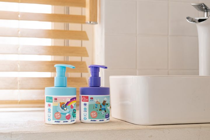 [서울=뉴시스] 동아제약은 파트너사 오클라 코리아가 조르단 뉴스텝 펌프 치약을 출시했다고 밝혔다. (사진=동아제약 제공) 2025.04.06. photo@newsis.com *재판매 및 DB 금지