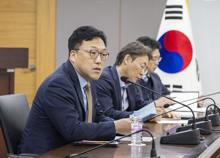 [서울=뉴시스] 김병환 금융위원장. (사진=금융위원회 제공) 2025.04.04. photo@newsis.com *재판매 및 DB 금지