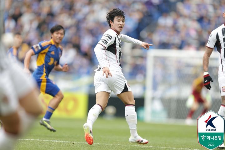 [서울=뉴시스]K리그1 서울 정승원. (사진=한국프로축구연맹 제공)