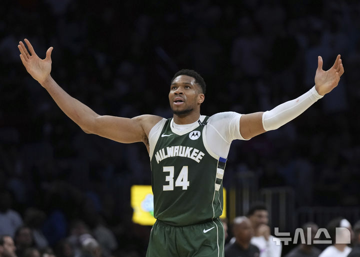 [마이애미=AP/뉴시스] 미국프로농구(NBA) 밀워키 벅스의 야니스 아데토쿤보. 2025.04.06