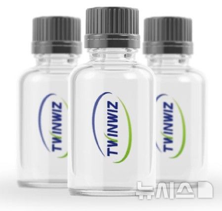 [창원=뉴시스] 한국재료연구원 연구소기업 트윈위즈가 개발한 액상 항균·항바이러스 소재 제품 '트윈온'.(사진=트윈위즈 제공) 2025.04.08. photo@newsis.com