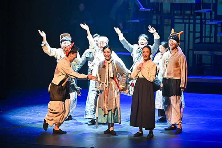 2023년 12월 13일 서울 대학로 예술극장에서 공연하고 있는 비밀의 노래. 사진은 기사와 관련 없음.(사진=정선군 제공) *재판매 및 DB 금지