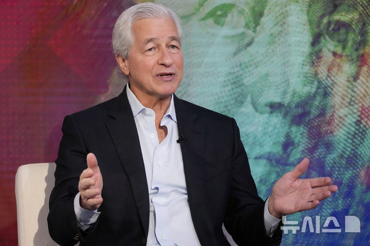 미 대형 은행들 '한세대 한번 호황'에 흥청망청