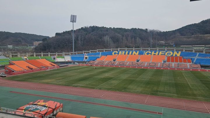 [춘천=뉴시스] 9일 춘천시는 오는 13일 오후 2시 열리는 강원FC와 광주FC의 K리그1 경기부터 가변석 4000여 석을 본격 운영한다 고 밝혔다. 춘천시 제공. *재판매 및 DB 금지