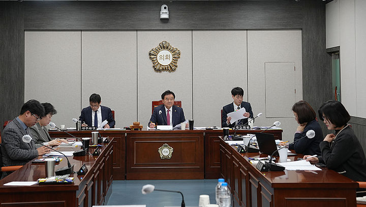 9일 태백시의회 위원회실에서 열린 의원간담회.(사진=태백시의회 제공) *재판매 및 DB 금지