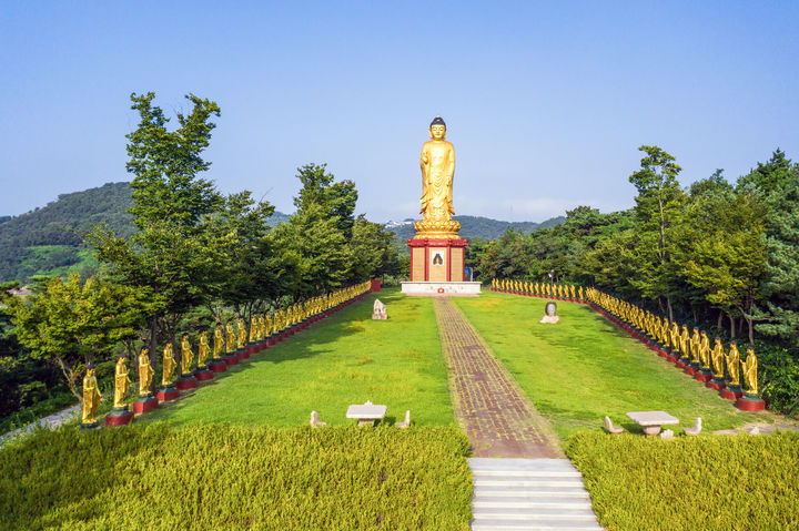 [서울=뉴시스] 대한불교조계종 만불사 대불부처 (사진=만불사 제공) 2025.04.10. photo@newsis.com *재판매 및 DB 금지