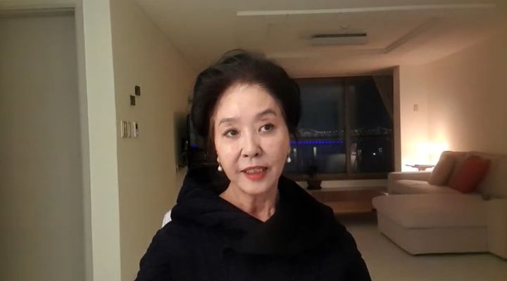 [서울=뉴시스] 김부선. (사진=유튜브 채널 '김부선TV' 캡처) 2025.04.10. photo@newsis.com *재판매 및 DB 금지