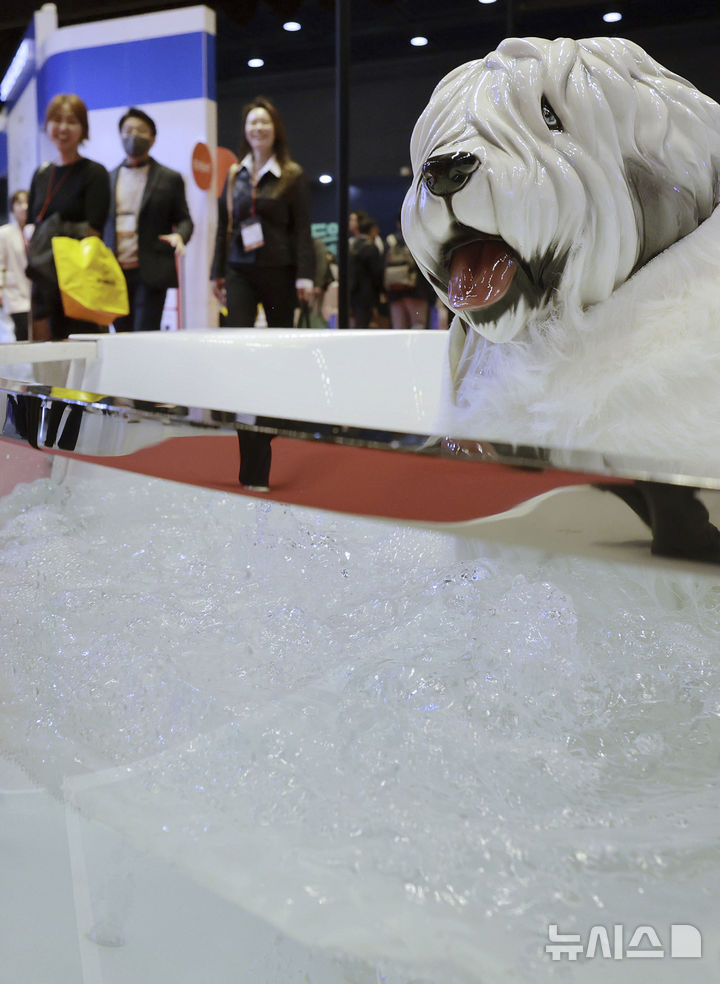 "사람 다음은 반려동물"...의료기기, 펫 시장에 눈 돌린다 - 뉴스 썸네일 이미지