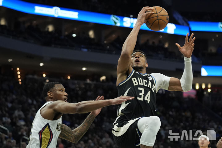 [밀워키=AP/뉴시스] 미국프로농구(NBA) 밀워키 벅스의 야니스 아데토쿤보. 2025.04.10.